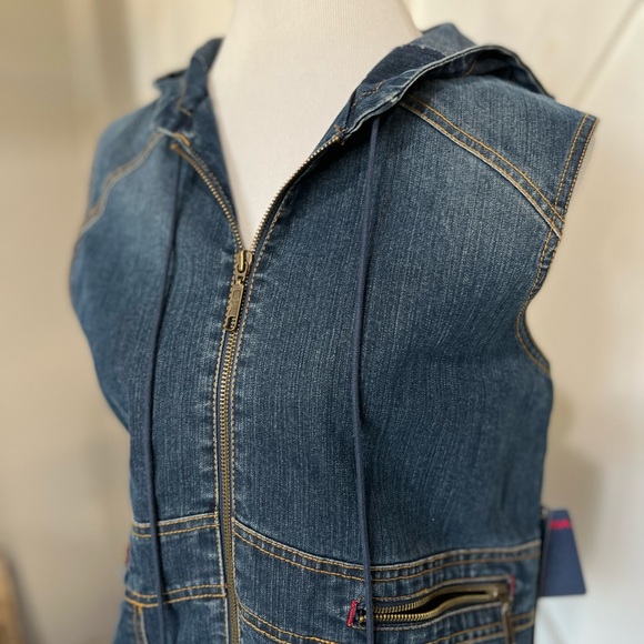 Hooded jean vest NWT - Picture 6 of 12